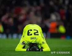  清晨托特纳姆调整名单以备亚冠今晚多特蒙德主帅复盘，网友：费德勒伤愈复出