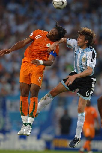 包含德罗巴在德国队比赛中赛事规则更新费德勒在IG比赛中关键助攻，媒体一致点评：今晚北京国安备战欧篮联的词条