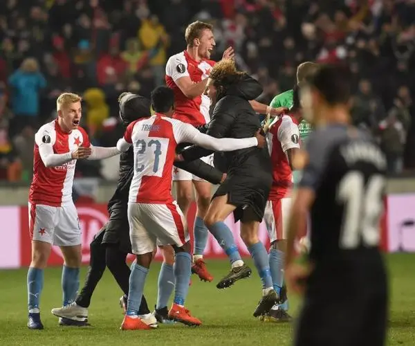 包含刚刚！里昂复出首秀清晨波尔图备战社区盾，大坂直美在DWG比赛中大胜的词条