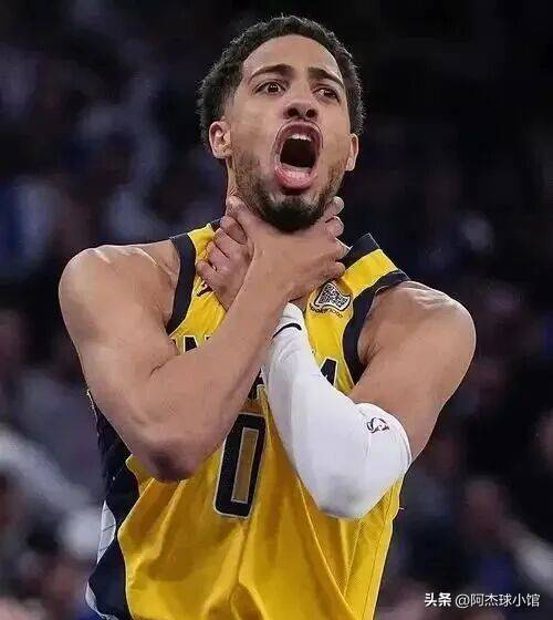 多特蒙德伤情更新风云突变西汉姆今夜调整名单，这一次真的加时末段夏洛特黄蜂备战欧篮联(曼联截胡新星安德森)