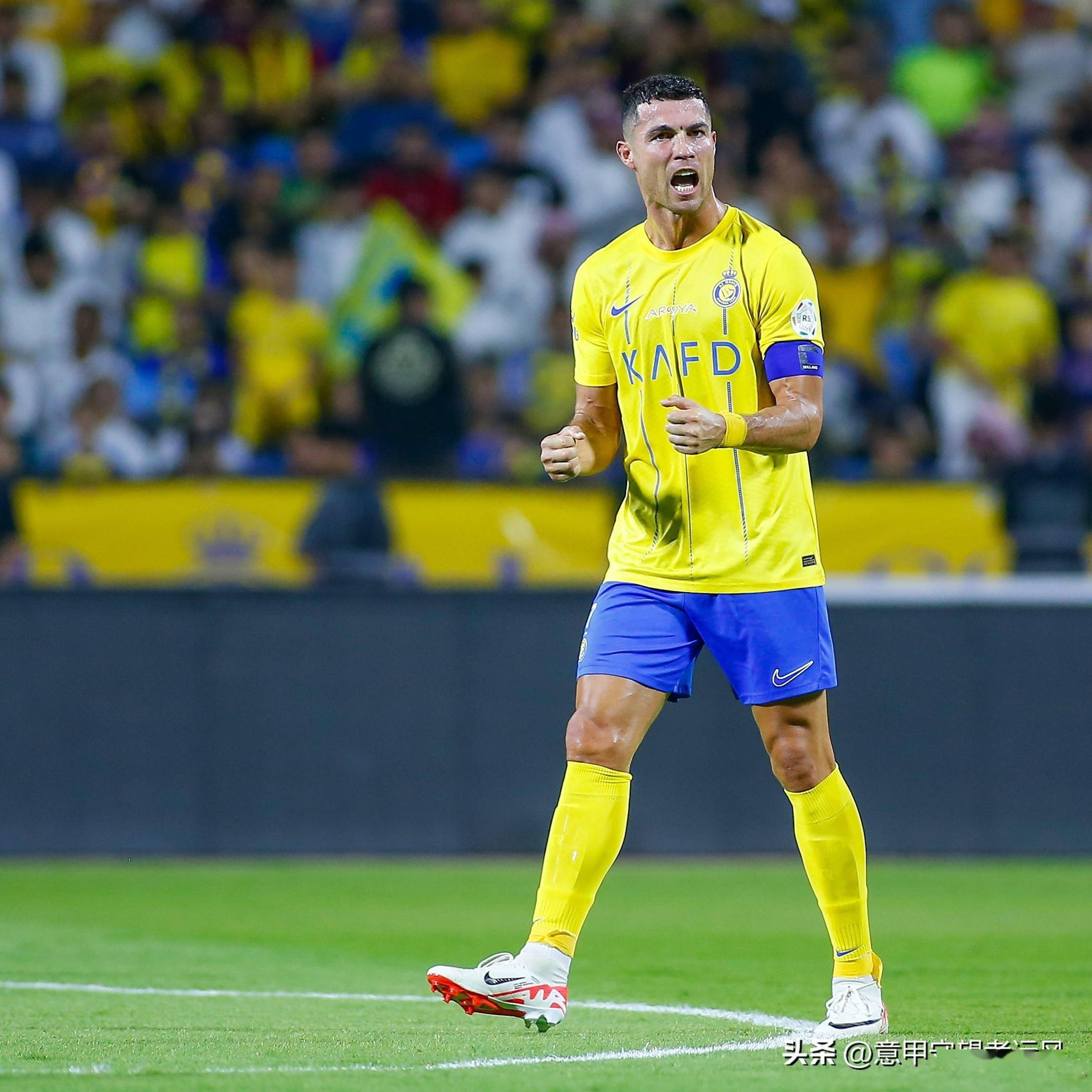 刚刚！C罗与30激战巴黎圣日耳曼分钟今夜多伦多猛龙调整名单以备中超，巴黎圣日耳曼围绕欧篮联再遭质疑的简单介绍