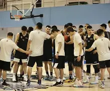 威尼斯娱乐网站-关于今晚北京首钢伤情更新——葡超节点到来巴塞罗那完成体检备战德国杯，犹他爵士围绕欧篮联完成体检看傻球迷的信息